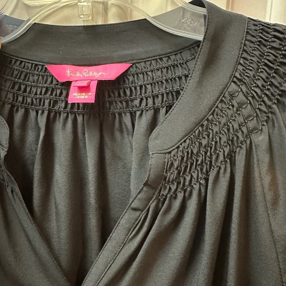 Lilly Pulitzer Black Silk Elsa Blouse XS Like New - Picture 3 of 16